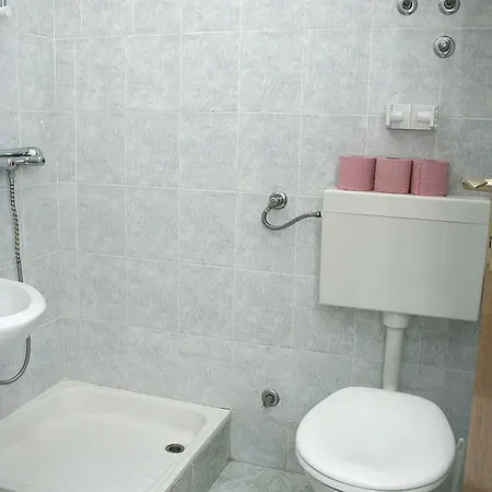 Basina 4599c * Vrboska