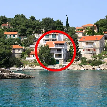 Basina 4599c * Vrboska